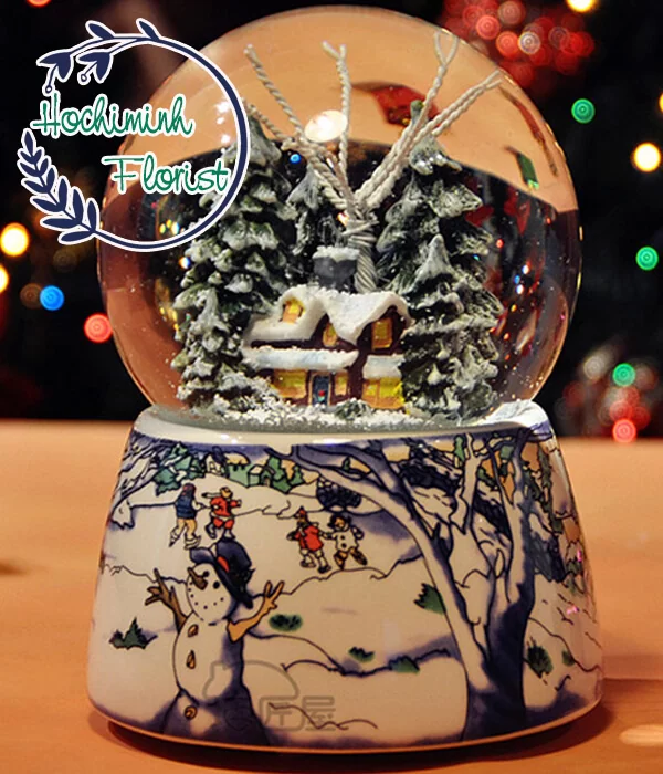 Christmas Snow Globe